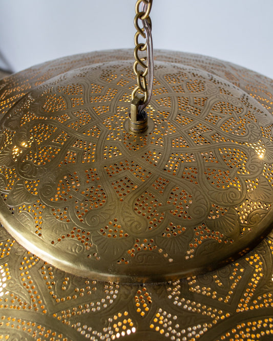 Naqsh disc pendant with chains