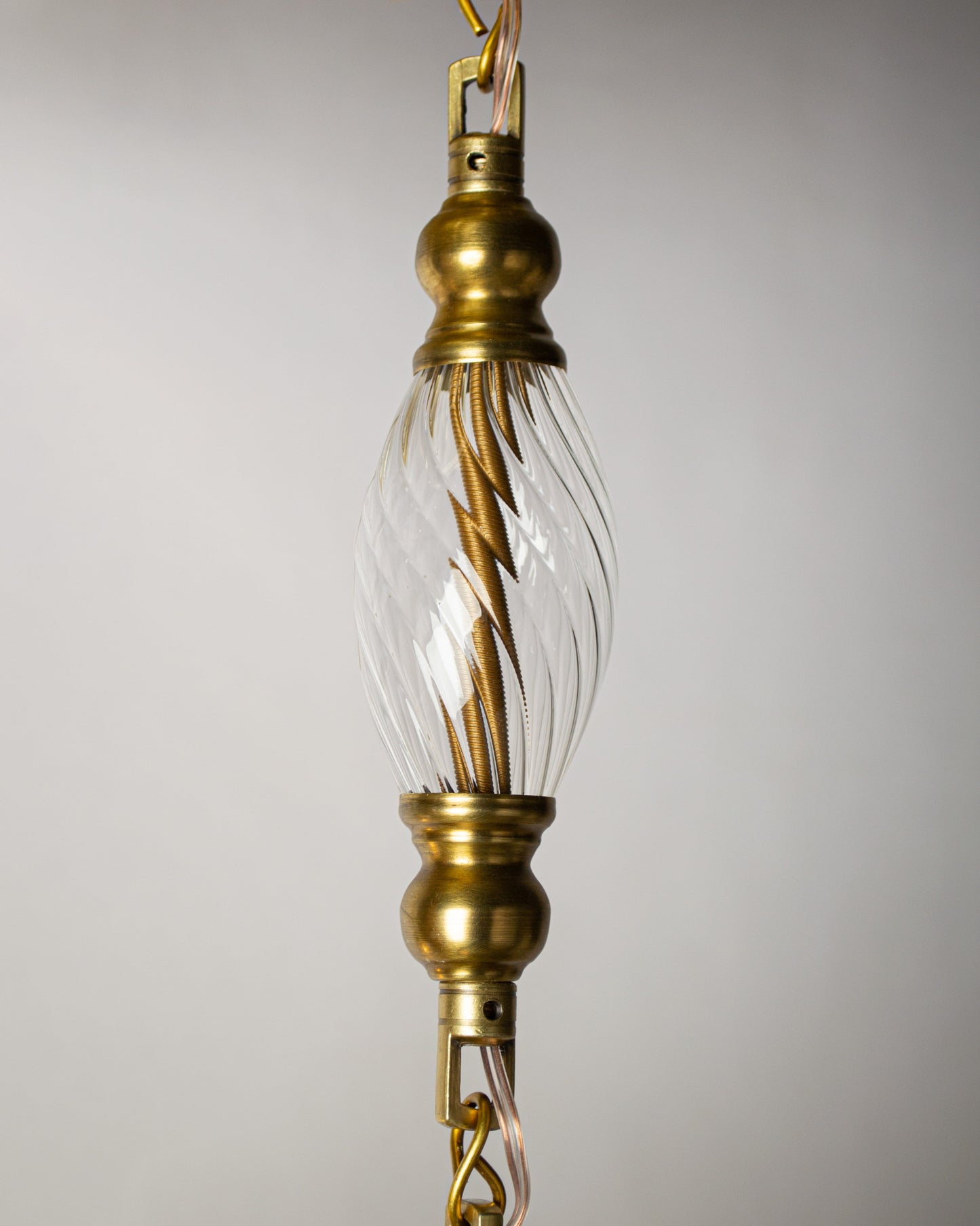 Martelé modern round chandelier - 32cm brass base with 4 hanging pendants