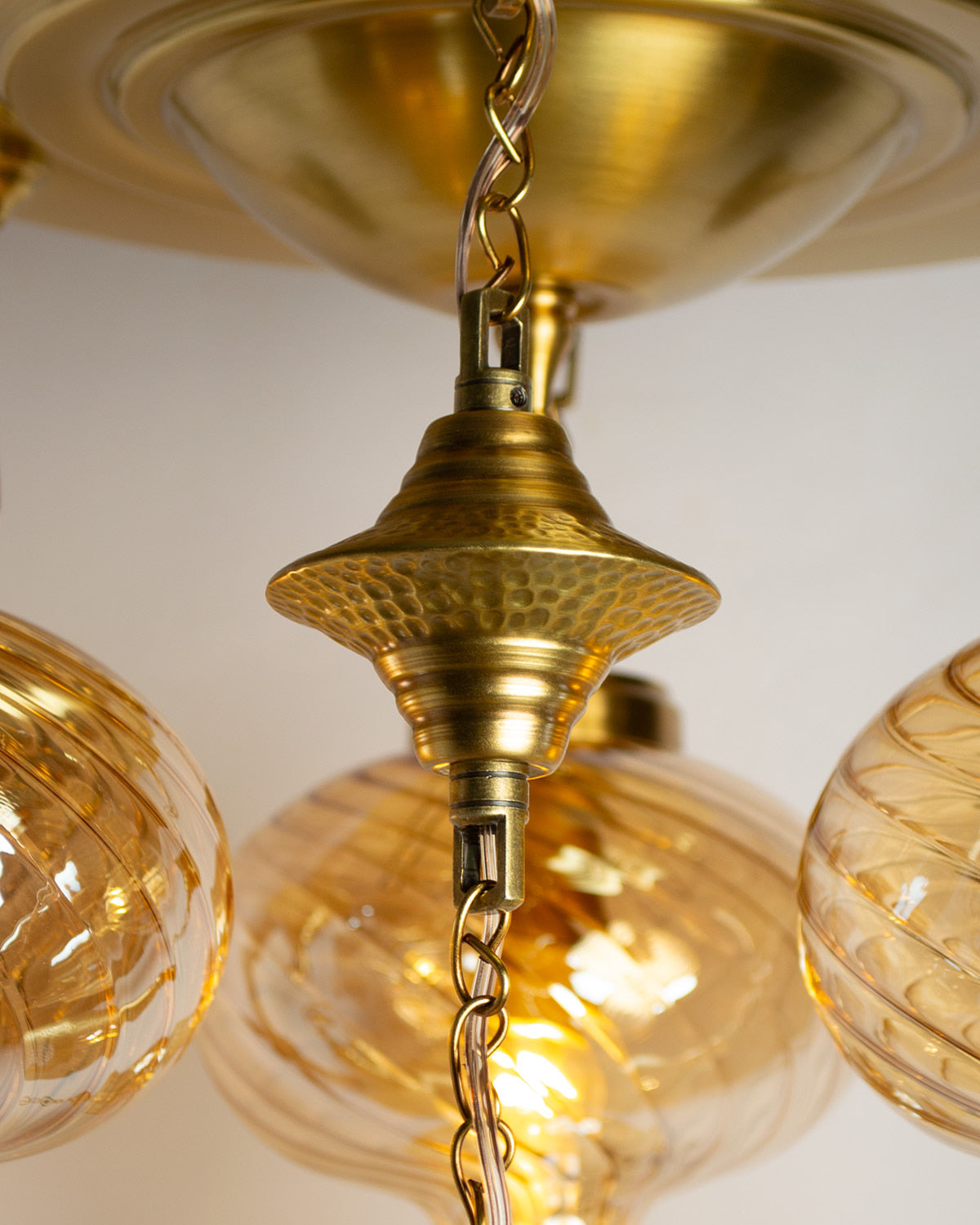 Naqsh modern Tulip round chandelier - 45 cm brass base with 6 hanging pendants